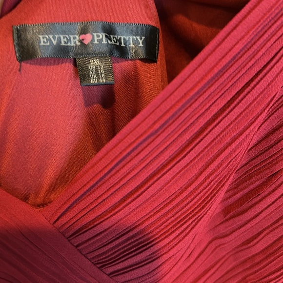 Ever pretty maroon adjustable strap back zipper closure v neck  maxi dress 12 - Picture 2 of 3